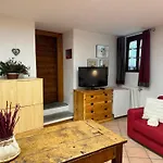 Abri Des Cimes, Dormire Tra Pietra E Legno Cir 0124 Lejlighed
