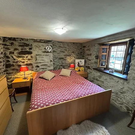 Abri Des Cimes, Dormire Tra Pietra E Legno Cir 0124 *